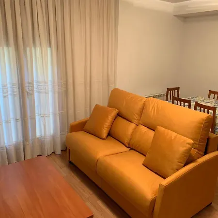 Centrico Apartamento Con Cocina, Bano Y Salon-comedor