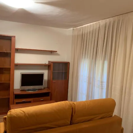 Centrico Apartamento Con Cocina, Bano Y Salon-comedor * Calatayud